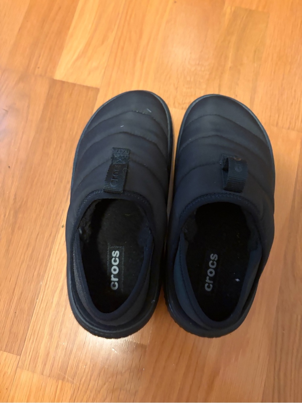 Crocs Big Kids' Youth 5 Black Classic Quilted Puff Moc Slippers Slip On New